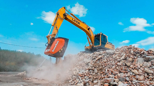 Дробильный ковш HammerMaster HBC750: мощь и универсальность в поселке Дальний