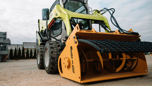 Ковш бетоносмесительный Delta ML30 работает в Растуново