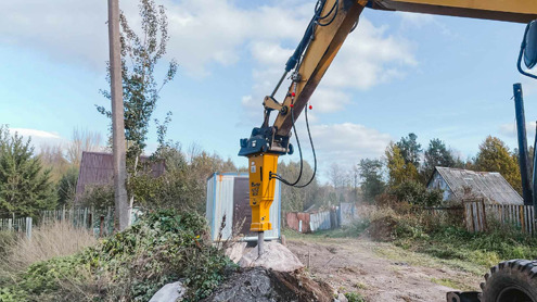 Гидромолот Delta F-12S Box поможет подготовить участки под строительство