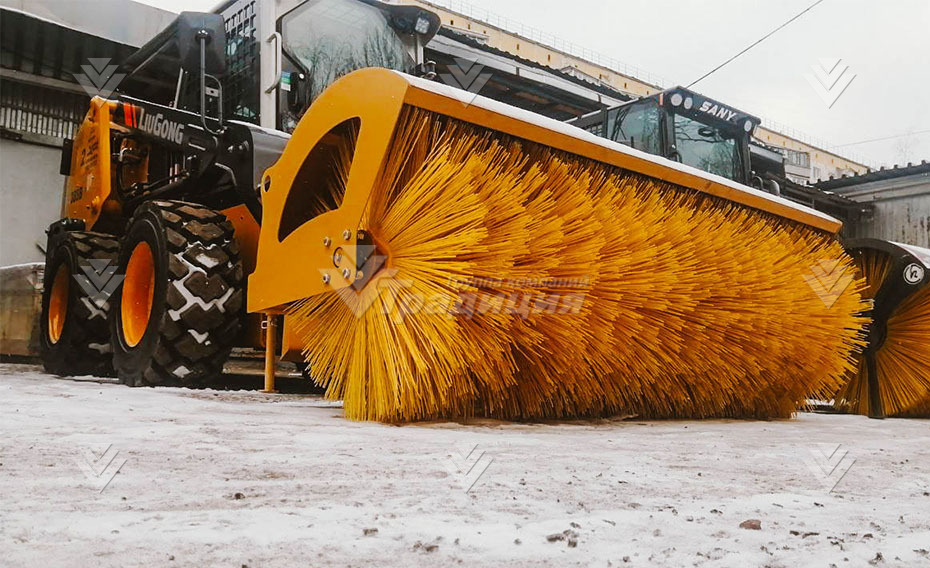 Щетка дорожная коммунальная Delta RS 1900x800G с гидравлическим поворотом картинка 644460