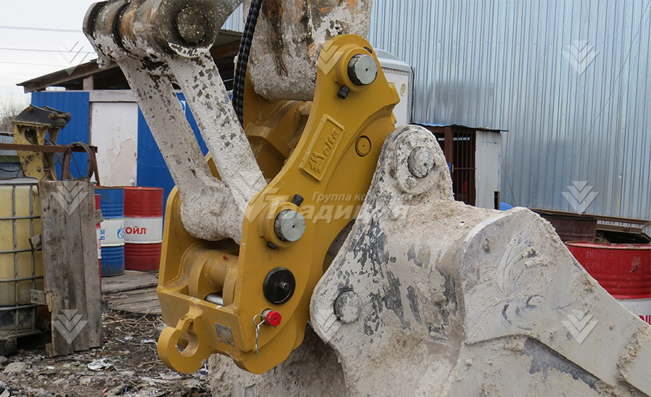 Квик-каплер Delta QC-200 с гидроразводкой для SDLG E6210F картинка 637810