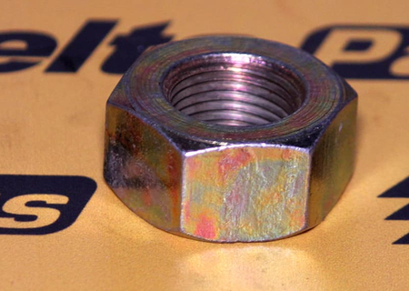 Гайка болта крепления заднего моста JCB 826/01714