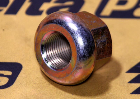 Гайка крепления колеса (задний мост) JCB 106/40001