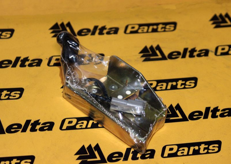 Замок двери (с датчиком) BOBCAT 7109661