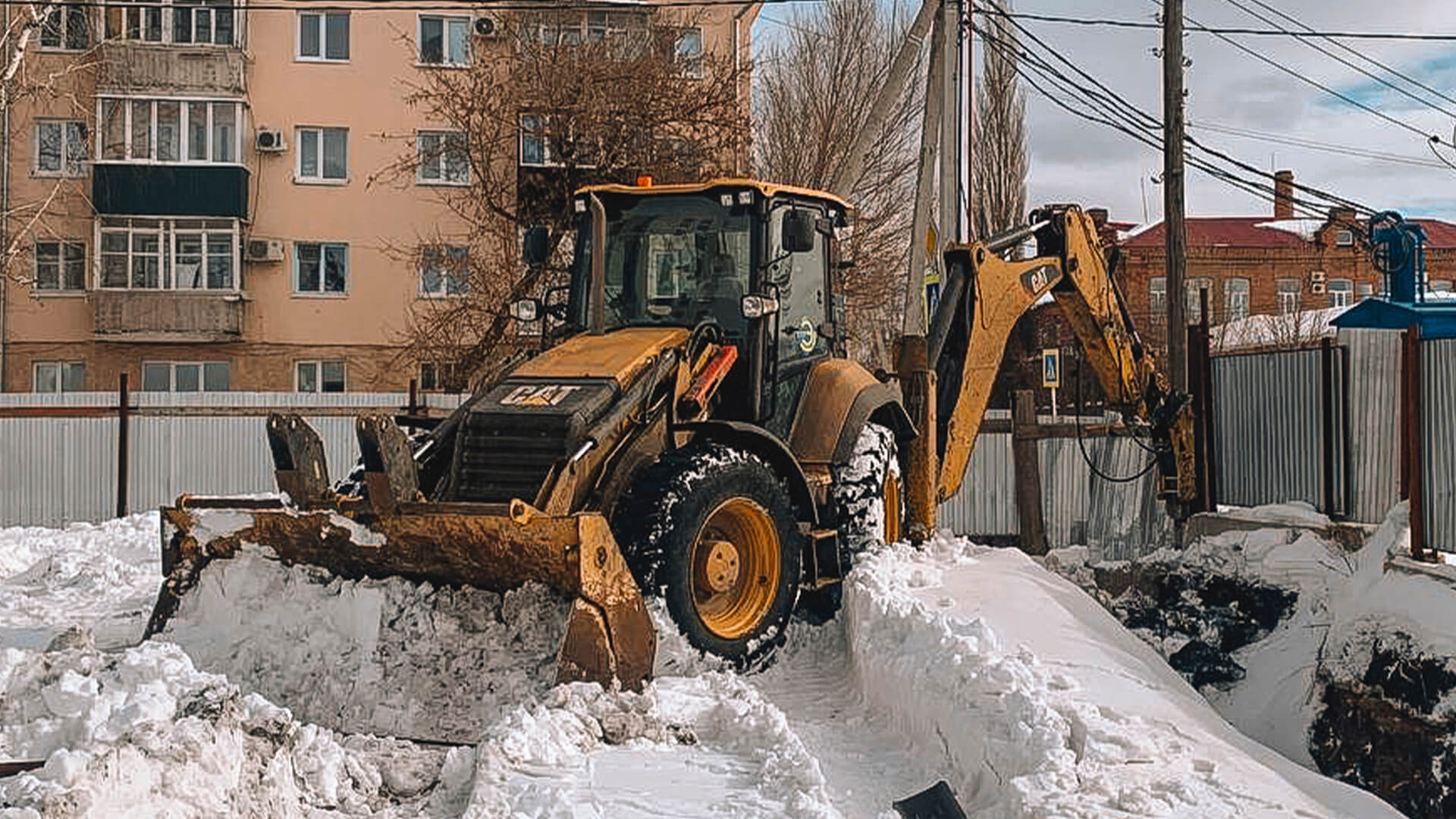 Экскаватор-погрузчик CAT 426F2