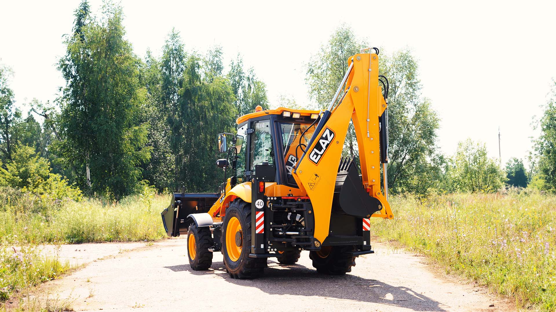 Экскаватор-погрузчик Elaz BL880