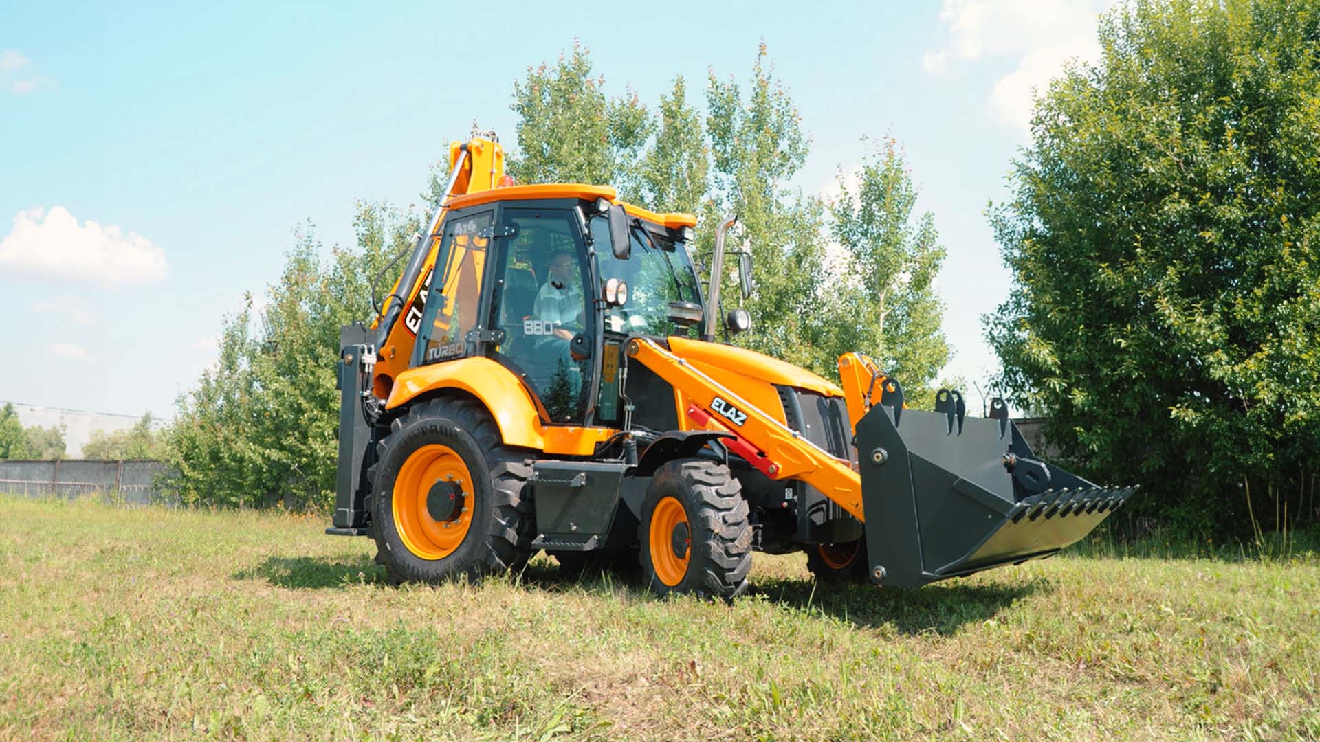 Экскаватор-погрузчик Elaz BL880