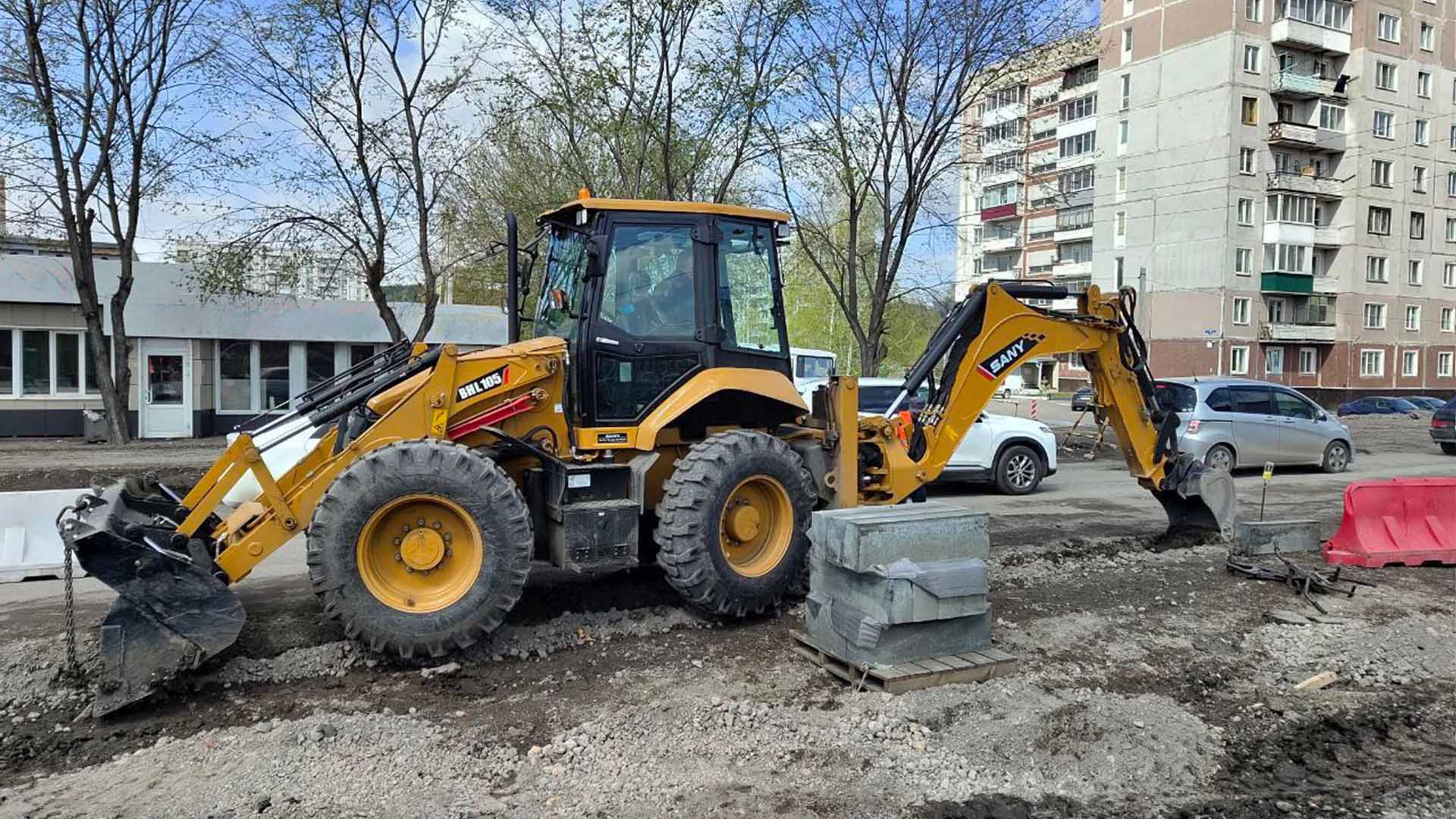 Экскаватор-погрузчик SANY BHL105