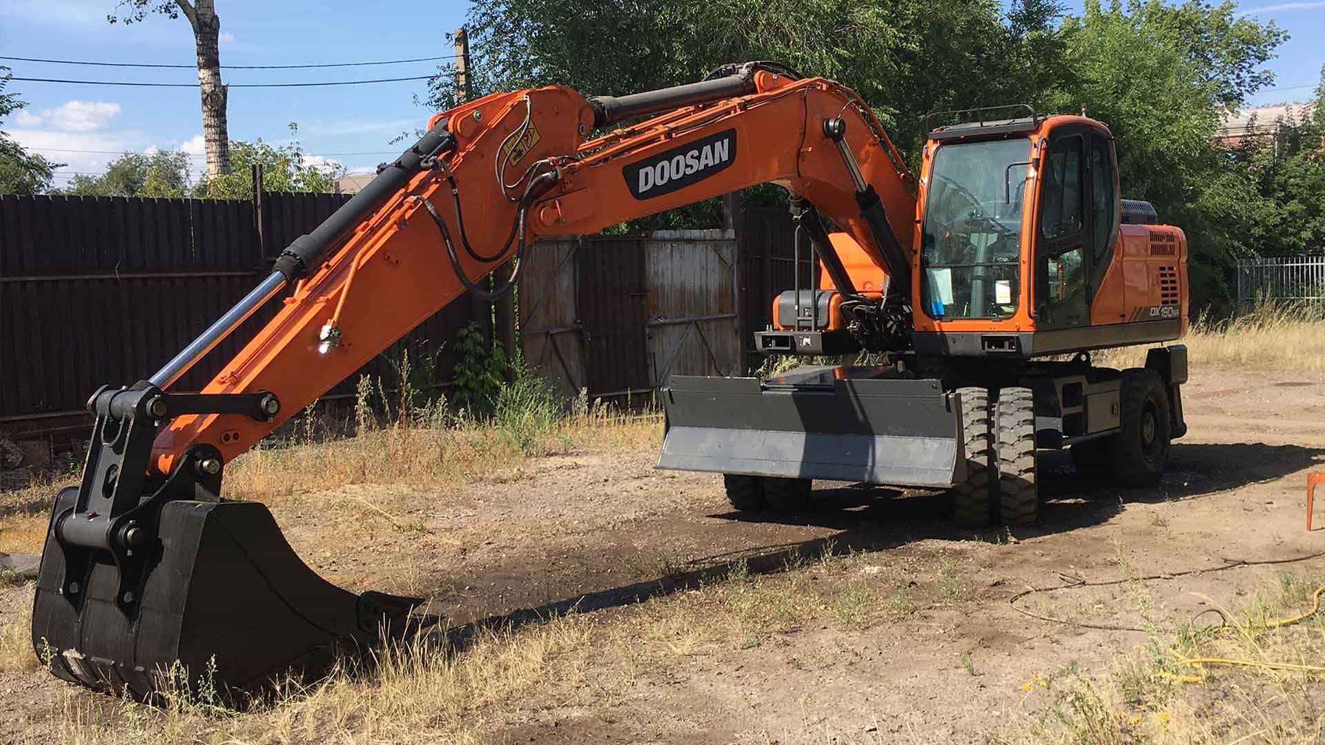 Экскаватор DOOSAN DX190WA