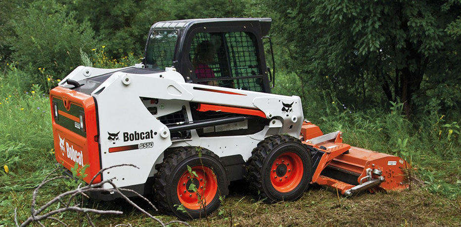 Оборудование bobcat. Бобкэт 550. Минипогрузчик Bobcat s550 (s160). Bobcat трактор s100. Минитрактор Bobcat st230.